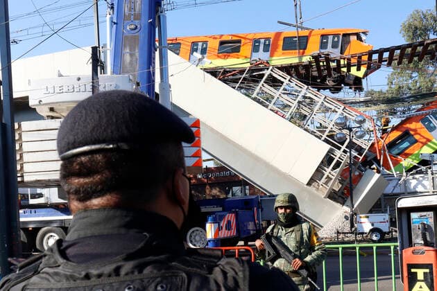 Mexico City Subway Overpass Collapses, Killing 23 Persons A military is seen during the rescue the bodies of the victims where Mexico City subway olivos station overpass collapsed, killing 23 and injuring at least 79 On May 4, 2021 in Mexico City, Mexico. Mexico City Mexico group-mexicoci210504_np9Ho  Copyright: xEyepixx