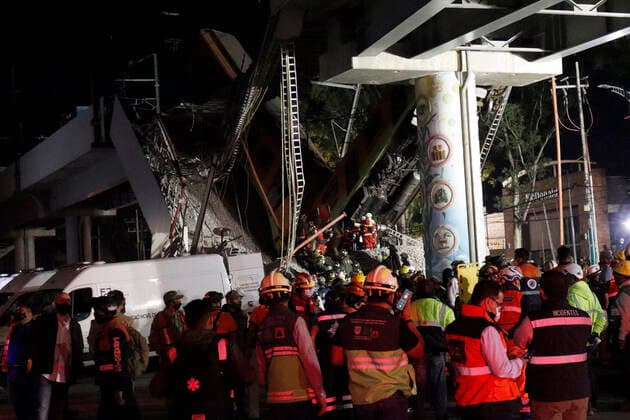 Mexico City s Subway Crash Rescuers carry out work to rescue the bodies of the victims who lost their lives in the accident of the subway of line 12 of Olivos station, due to the fact that the bridge structures collapsed and what had a result of 23 deaths and more than 79 wounded. **World Rights ** Mexico City Mexico Copyright: LuisxBarronx xEyepixxGroup
