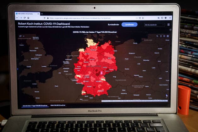Coronavirus in Germany Covid 19 Dashboard of the Robert Koch Institute 04 05 2021 Robert Koch Institute 7 days Incidence 141.4 7 days Number of cases 117 614 COVID 19 cases 3 433 516 Addition of 7 534 compared to the previous day COVID 19 deaths 83 591 Addition of 315 compared to the previous day
