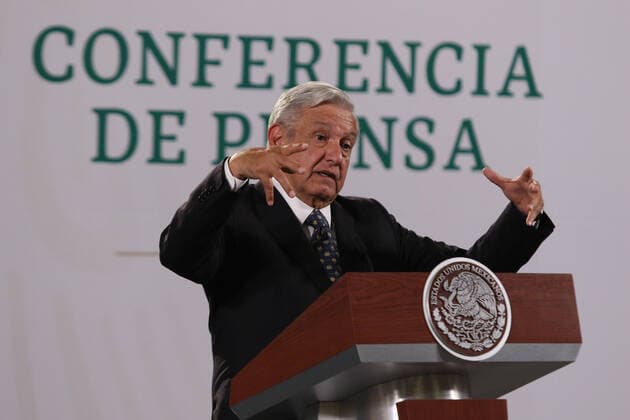 Mexico™s President Lopez Obrador News Conference MEXICO CITY, MEXICO - MAY 5: Mexico™s President Andres Manuel Lopez Obrador, gesticulating while speaks during a daily briefing conference at National Palace on May 5, 2021 in Mexico City, Mexico. Copyright: xIsmaelxRosasx EYEPIXGROUP_IR_05052021_6562