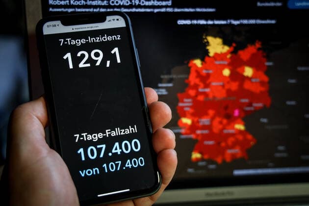 Coronavirus in Germany Covid 19 Dashboard of the Robert Koch Institute 06 05 2021 Robert Koch Institute 7 days Incidence 129.1 7 days Number of cases 107 400 COVID 19 cases 3 473 503 Addition of 21 953 compared to the previous day COVID 19 deaths 84 126 Addition of 250 compared to the previous day