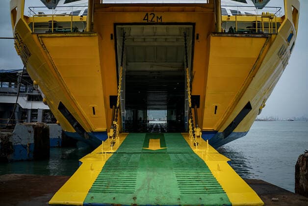 May 6, 2021, Merak, Banten, Indonesia: Quiet atmosphere in Merak Port, Banten, Thursday (6 5 2021) night. The flow of crossings at Merak Port has decreased due to the homecoming ban rules that came into force on May 6-17, 2021 to prevent the spread of COVID-19. Merak Indonesia - ZUMAz107 20210506_zip_z107_010 Copyright: xMuhammadxZaenuddinx
