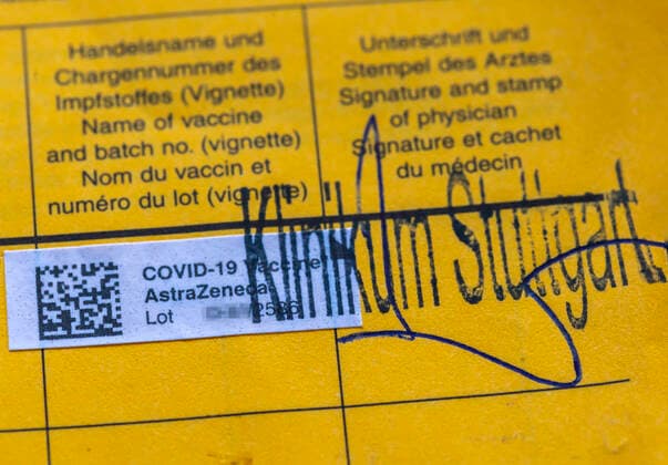 Vaccination certificate of the Federal Republic of Germany A document that was hardly noticed until now suddenly becomes important for the freedom to travel 07 05 2021 Europe, Germany, Baden Württemberg, Stuttgart
