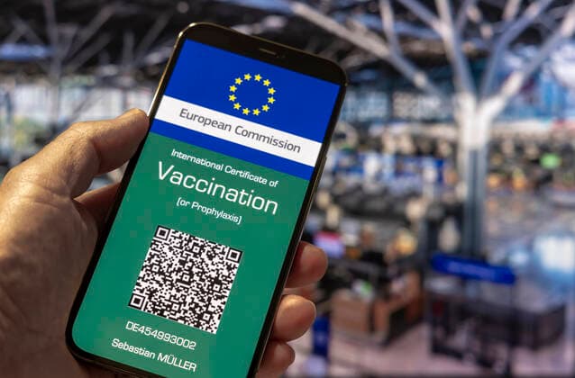 The European Commission is working on a digital vaccination passport that will expand restricted travel and give back freedoms Possible visualization of the digital EU vaccination passport 07 05 2021 Europe, Germany, Baden Württemberg, Stuttgart