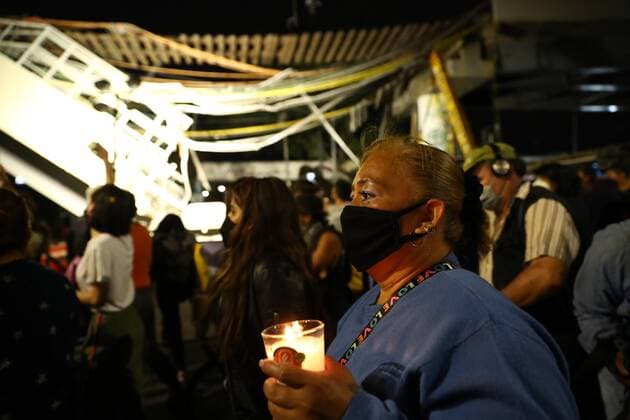 A group of people demonstrate against the capital authorities, due to the accident on line 12 of the metro last Monday, in Mexico City, Mexico, 07 May 2021. EFE Carlos Ramírez Citizens protest the subway accident in Mexico !ACHTUNG: NUR REDAKTIONELLE NUTZUNG!  Copyright: xCarlosxRamírezx MEX1316 20210508-637560457215003735
