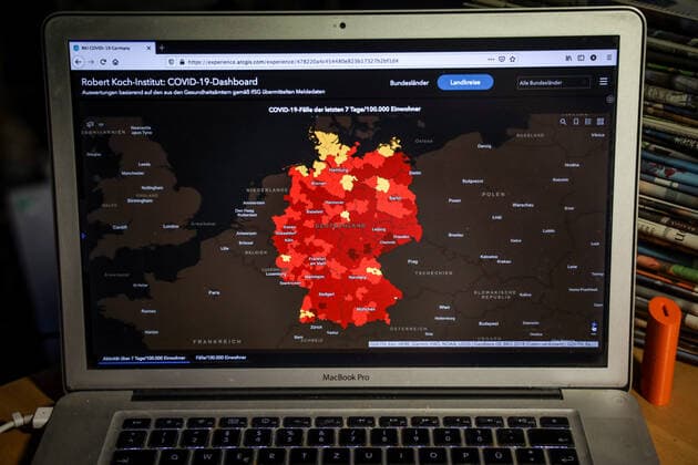 Coronavirus in Germany Covid 19 Dashboard of the Robert Koch Institute 08 05 2021 Robert Koch Institute 7 days Incidence 121.5 7 days Number of cases 101 067 COVID 19 cases 3 507 673 Addition of 15 685 compared to previous day COVID 19 deaths 84 648 Addition of 238 compared to previous day