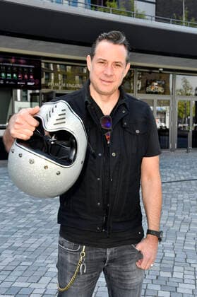 Sascha Vollmer of The BossHoss at the press conference for the emergency aid project hierspieltdiemusik to support the Berlin music scene at the Verti Music Hall Berlin, 10 05 2021 Foto:xF.xKernx xFuturexImage