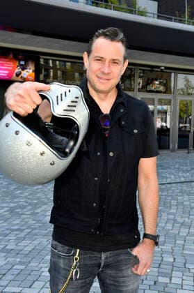Sascha Vollmer of The BossHoss at the press conference for the emergency aid project hierspieltdiemusik to support the Berlin music scene at the Verti Music Hall Berlin, 10 05 2021 Foto:xF.xKernx xFuturexImage