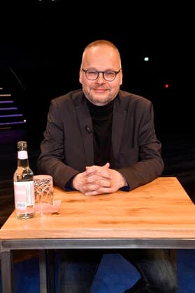 Dr Thomas Schmidt Ott at the photo opportunity at the press conference for the emergency aid project hierspieltdiemusik to support the Berlin music scene in the Verti Music Hall Berlin, 10 05 2021 Foto:xF.xKernx xFuturexImage