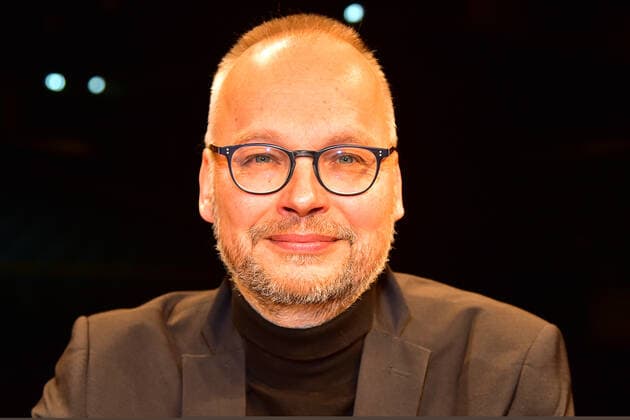 SpendenAktion, hierspielt die musik Orchestra director Dr Thomas Schmidt Ott of the DSO Berlin PK in the VerdiMusicHall hierspieltdiemusik Ð more than 400,000 euros for Berlin musicians , VBKI, GESOBAU and Engel Völkers initiate emergency aid project to support the Berlin music scenein Berlin, on 010 05 2021 Photopress Mueller