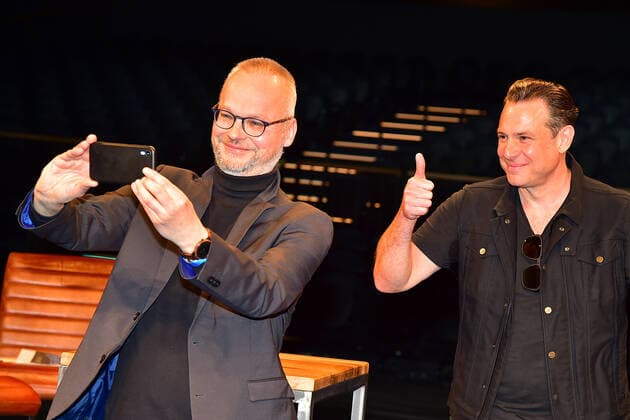 Donation campaign, hierspielt die musik Orchestra director Dr Thomas Schmidt Ott of the DSO Berlin, Sascha Vollmer of The BossHoss PK in the VerdiMusicHall hierspieltdiemusik Ð more than 400,000 euros for Berlin musicians, VBKI, GESOBAU and Engel Völkers initiate emergency aid project to support the Berlin music scenein Berlin, on 10 05 2021 Photopress Mueller