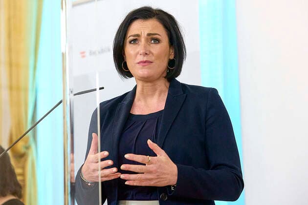 Vienna 10 05 2021 Corona crisis This afternoon there was a press conference in the Federal Chancellery on the planned openings on May 19th, after the end of the 4th lockdown in all of Austria PHOTO Tourism Minister Elisabeth Köstinger ÖVP Vienna Austria