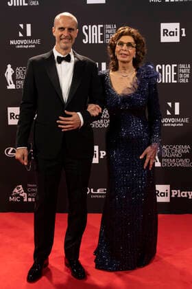 66th David Di Donatello 2021 prize Edoardo Ponti and Sophia Loren Attend 66th David Di Donatello 2021 prize ceremony photocall on May 11, 2021 in Rome, Italy. Imago Images Emmefoto Copyright: xImagoxImages Emmefotox