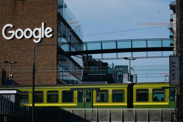 Daily Life In Dublin During COVID-19 Lockdown A view of Google logo on a Google building GRCQ1 in Dublin s Grand Canal area. On Tuesday, 11 May 2021, in Dublin, Ireland. Dublin Ireland widak-dailydub210511_npvns  Copyright: xArturxWidakx