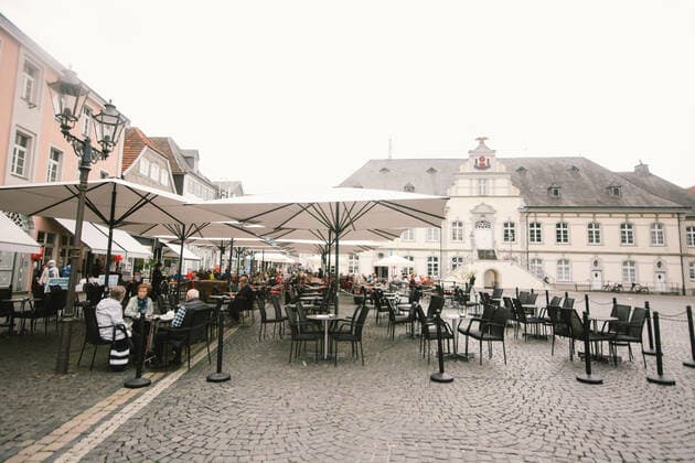 Outdoor Dinning Opens In Lippstadt As Lock Down Measure Ease general view of outdoor cafe in Lippstadt, Germany on May 12, 2021 as Soest and Lippstadt are two the first model cities to be selected in North Rhine Westphalian begin to relax lock down measture in the region with low infection rates Lippstadt Germany tang-notitle210512_npogZ  Copyright: xYingxTangx