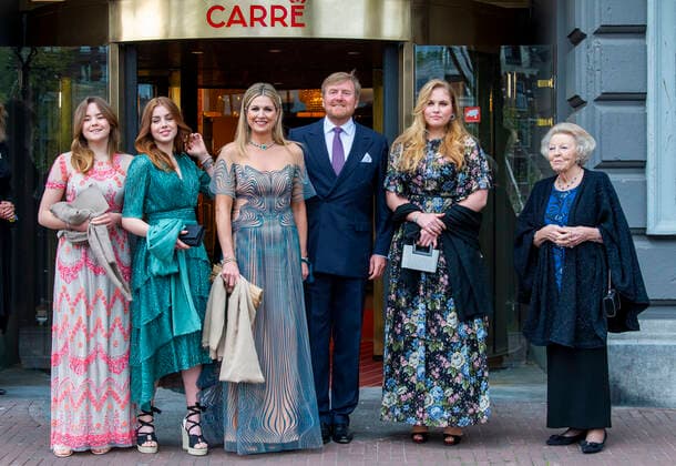 12-05-2021 Amsterdam Princess Ariane and Princess Alexia and Queen Maxima and King Willem-Alexander and Princess Amalia and Princess Beatrix arriving for the tv special ˜™ A life full of music™™ on the occasion of the Queen her 50th upcoming birthday on the 17th of may in Carre in Amsterdam. Â  Copyright: xPPEx
