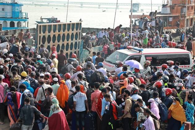 May 12, 2021, Dhaka, Dhaka, Bangladesh: May, 12, 2021 Bangladeshi people take place on an overcrowded ferry to go to their village homes for the Eid al-Fitr festival in Shimuliya, Munshiganj, on the outskirts of Dhaka, Bangladesh, May 12, 2021. Five people died after they fell sick due to the heat on two overcrowded ferries in Madaripur s Banglabazar today. Eight others fell ill at the same time this noon. Dhaka Bangladesh - ZUMAr338 20210512_zip_r338_063 Copyright: xHarun-Or-Rashidx