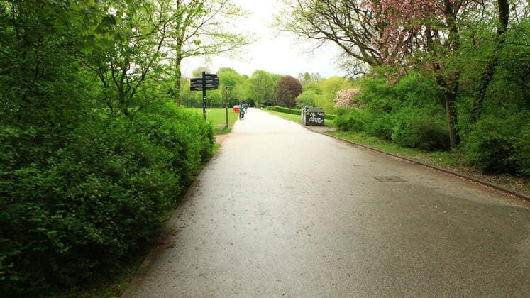 Nearly deserted Hamburg Stadtpark on Ascension Day Because of contact restrictions, very few people were out and about on Fathers Day 2021 in Stadtpark, which was a hotspot of Fathers Day tours in the pre-pandemic era Winterhude Hamburg
