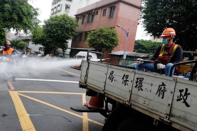 May 14, 2021, New Taipei, New Taipei, Taiwan: Disinfection team sanitize the popular tourist spot Hunglidi Mountain in New Taipei, as Taiwan recorded 29 more domestic cases on Friday following a cluster with no clear source of infections. Taiwan Central Epidemic Control Center has raised the Covid alert to a higher level, suspending large gatherings, activities and make eating or drinking prohibited on public transports, and some local governments have beefed up sanitisation measures. New Taipei Taiwan - ZUMAs313 20210514_zip_s313_003 Copyright: xDanielxCengxShou-Yix