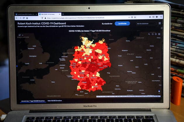Coronavirus in Germany Covid 19 Dashboard of the Robert Koch Institute 17 05 2021 Robert Koch Institute 7 days Incidence 83.1 7 days Number of cases 69 144 COVID 19 Cases 3 598 846 Addition of 5 412 compared to previous day COVID 19 Deaths 86 160 Addition of 64 compared to previous day