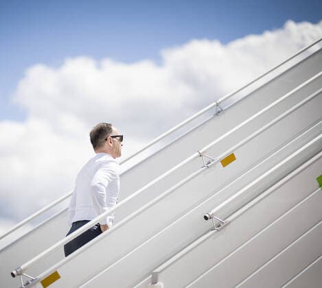 German Foreign Minister Heiko Maas, SPD, photographed boarding an aircraft of the Bundeswehr Air Force on the occasion of his participation in the International Conference in Support of the Sudanese Transition in Paris, at Berlin Brandenburg Airport 17 05 2021 Berlin Germany Copyright: xFelixxZahn photothek.netx