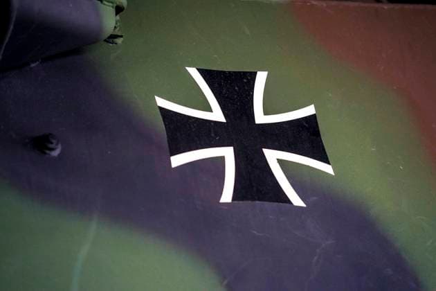 Symbolbild Logo der Bundeswehr Symbolfoto Logo Bundeswehr Bruchsal Baden-Wuerttemberg Deutschland *** Symbol picture Logo of the German Armed Forces Symbol photo Logo German Armed Forces Bruchsal Baden Wuerttemberg Germany