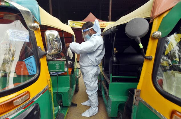 NOIDA, INDIA - MAY 17: Noida traffic police flags off Auto Ambulances at Noida traffic police centre, Sector 14A on May 17, 2021 in Noida, India. Twenty auto-rickshaws fitted with oxygen support started in Gautam Buddh Nagar on Monday to ferry COVID-19 patients to hospitals. The joint initiative has been taken by the Noida auto association and traffic police. The service aims to help patients in covid times. (Photo by Sunil Ghosh Hindustan Times) Noida Traffic Police Flags Off Auto Ambulances