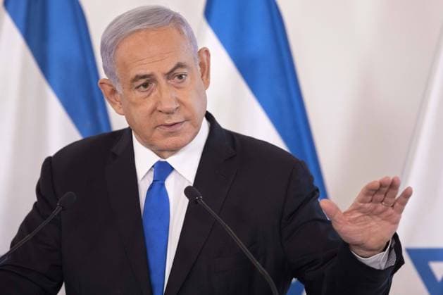 News Bilder des Tages Israeli Prime Minister Benjamin Netanyahu gestures as he speaks during a briefing to ambassadors to Israel, at the Hakirya military base in Tel Aviv, Israel on Wednesday, May 19, 2021. Pool photo by Sebastian Scheiner  JERX20210519206 SebastianxScheiner