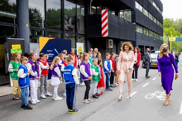 20-05-2021 Rotterdam Queen Maxima visited, with 46 children of the A.S. Talmaschool, the dress rehearsal of the second semifinal of the Eurovision Song Contest in Rotterdam. Â  Copyright: xPPEx