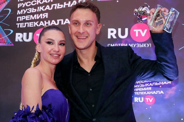 KRASNOGORSK, MOSCOW REGION, RUSSIA - MAY 22, 2021: Singers Kak Dela (Maria Belova) and T-killah (Alexander Tarasov) attend the 10th RU.TV Channel music award ceremony at Crocus City Hall. Sergei Karpukhin TASS  TS101014