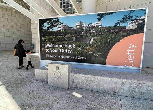 Coronavirus in Kanada, Premierminister von Nova Scotia Iain Rankin bekommt Pfizer-BioNTech Impfung News Bilder des Tages May 23, 2021, Los Angeles, California, USA: Sunday, May 23, 2021.The Getty Museum in Los Angeles, California is preparing to open its doors to the public on Tuesday, May 25, 2021 after almost a year being closed due to COVID-19. PI Los Angeles USA - ZUMAp124 20210523_zaa_p124_031 Copyright: xJAVIERxROJASx