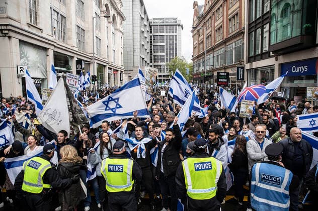 Pro Israeli demonstration outside Israel embassy after ceasefire agreement between Israel and Hamas 21 May 2021 London, 23 05 2021 Foto:xM.xJamesx xFuturexImage