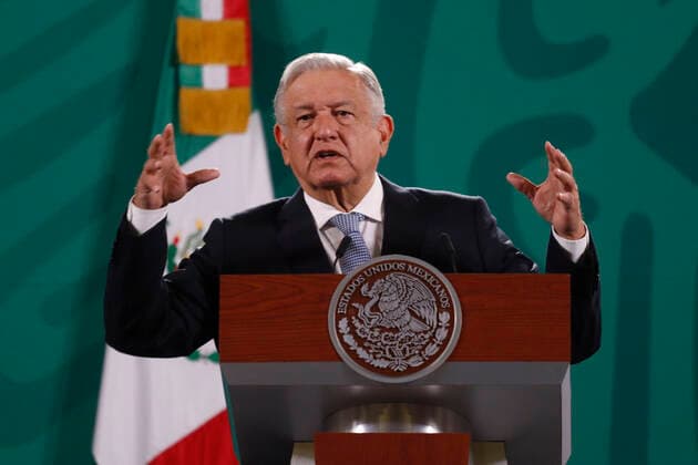 Mexiko, Andres Manuel Lopez Obrador Pressekonferenz in Mexiko-Stadt Mexico™s President Lopez Obrador, Purchase Medicene MEXICO CITY, MEXICO - MAY 24: Mexico™s President Andres Manuel Lopez Obrador, gesticulating while speaks during his traditional Daily morning briefing conference, that he talk about of the purchase of medicines with the help of the United Nations Office for Project Services (UNOPS) at NationalPalace on May 24, 2021 in Mexico City, Mexico. Copyright: xLuisxBarronx EYEPIXGROUP_LB_24052021_7462