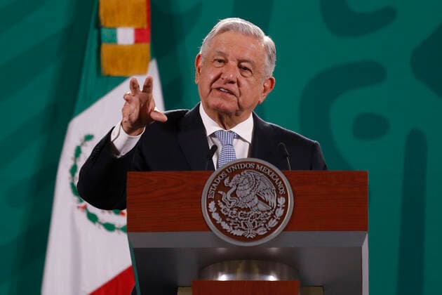 Mexiko, Andres Manuel Lopez Obrador Pressekonferenz in Mexiko-Stadt Mexico™s President Lopez Obrador, Purchase Medicene MEXICO CITY, MEXICO - MAY 24: Mexico™s President Andres Manuel Lopez Obrador, gesticulating while speaks during his traditional Daily morning briefing conference, that he talk about of the purchase of medicines with the help of the United Nations Office for Project Services (UNOPS) at NationalPalace on May 24, 2021 in Mexico City, Mexico. Copyright: xLuisxBarronx EYEPIXGROUP_LB_24052021_7463