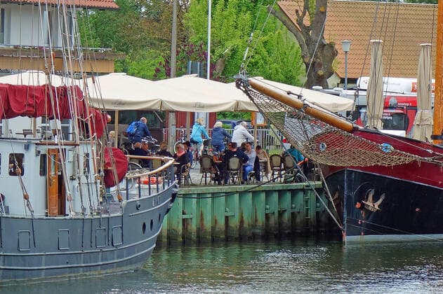 Port of Greifswald Eldena Many citizens of the Hanseatic City of Greifswald and the surrounding area enjoy the newly won freedom 24 05 2021 Greifswald Eldena Lockdown