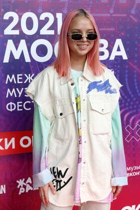 MOSCOW, RUSSIA - MAY 25, 2021: Singer DAASHA (Sasha Shcherbakova) attends the pre-party event for the ZHARA Music Awards 2021 ceremony at the Zafferano restaurant. Mikhail Japaridze TASS  TS101532