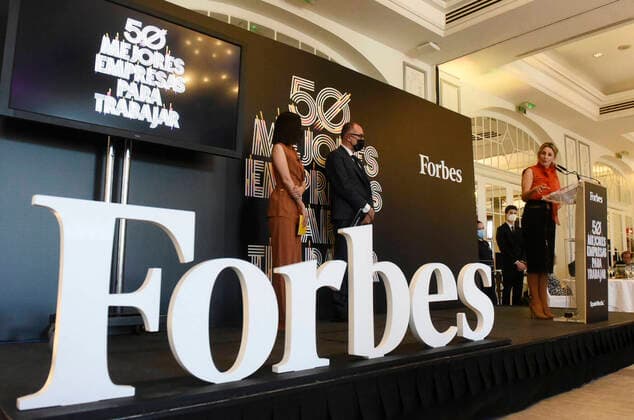 The third vice-president and Minister of Labour, Yolanda Diaz, speaks during the presentation of the Forbes Award for the best company to work for, at the Westin Palace Hotel, on 25 May 2021, in Madrid (Spain). Every year, Forges elaborates its list of the 50 best companies to work for, a selection that this year acquires a strange relevance because of the pandemic, during which companies, and especially their Human Resources directors, have been challenged to implement extraordinary measures that take intoaccounttheir main asset, people. 25 MAY 2021;COMPANY;FORBES;FORBES AWARD;BEST COMPANY;ECONOMICS;HUMAN RESOURCES CÃ zaro De Luca LagenciaEP 05 25 2021 Madrid Madrid Spain Copyright: xCÃ zaroxDexLucax 3735839