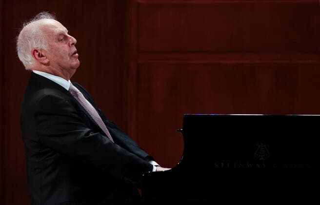 MOSCOW, RUSSIA - MAY 26, 2021: Israeli pianist and conductor Daniel Barenboim, the six-time Grammy winner, gives a solo concert at the Great Hall of the Moscow Tchaikovsky Conservatory. He dedicates the event to his late fellow pianist, friend and father-in-law Dmitry Bashkirov. Vyacheslav Prokofyev TASS  TS10176E