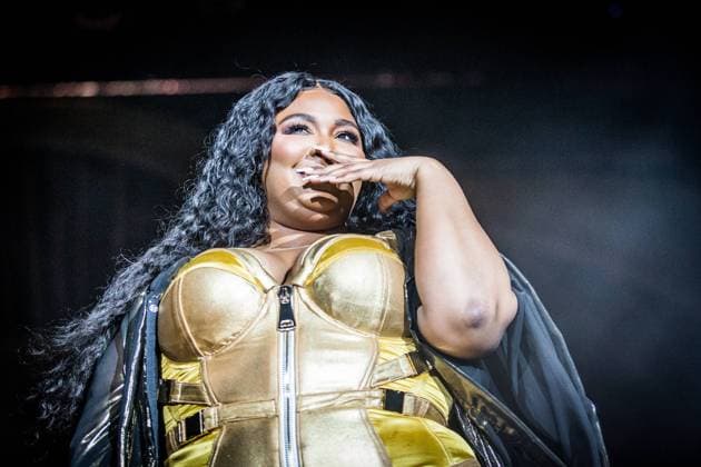 Ber?hmte Feministinnen, Lizzo Lizzo live in Copenhagen, Denmark Copenhagen, Denmark. 19th, November 2019. The American rapper and lyricist Lizzo performs a live concert at KB Hallen in Copenhagen. Copenhagen Denmark  Copyright: xGonzalesxPhoto ThomasxRasmussenx