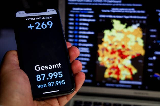 Coronavirus in Germany Covid 19 Dashboard of the Robert Koch Institute 27 05 2021 Robert Koch Institute 7 days Incidence 41.0 7 days Number of cases 34 116 COVID 19 cases 3 662 490 Addition of 6 313 compared to the previous day COVID 19 deaths 87 995 Addition of 269 compared to the previous day