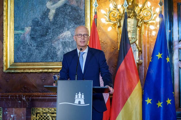 Hamburg Senate informs about upcoming opening steps during the Corona Pandemic First Mayor Dr Peter Tschentscher Hamburg Senate informs about upcoming opening steps during the Corona Pandemic First Mayor Dr Peter Tschentscher , Hamburg Hamburg Germany City Hall