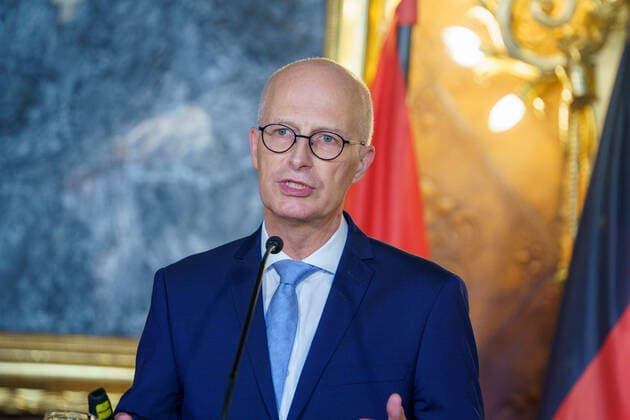 Hamburg Senate informs about upcoming opening steps during the Corona Pandemic First Mayor Dr Peter Tschentscher Hamburg Senate informs about upcoming opening steps during the Corona Pandemic First Mayor Dr Peter Tschentscher , Hamburg Hamburg Germany City Hall