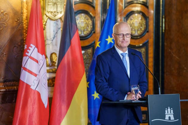 Hamburg Senate informs about upcoming opening steps during the Corona Pandemic First Mayor Dr Peter Tschentscher Hamburg Senate informs about upcoming opening steps during the Corona Pandemic First Mayor Dr Peter Tschentscher , Hamburg Hamburg Germany City Hall