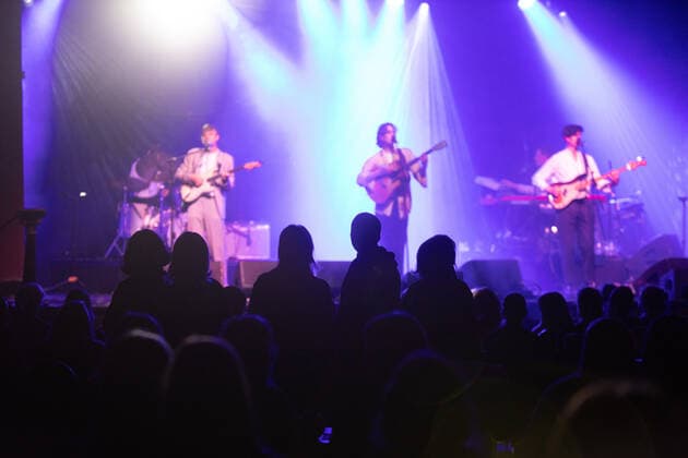 With great media interest the first indoor concert in Germany in 2021 took place on 28 5 2021 after a seven month break Due to the low incidence the Felsenkeller Leipzig decided to invit