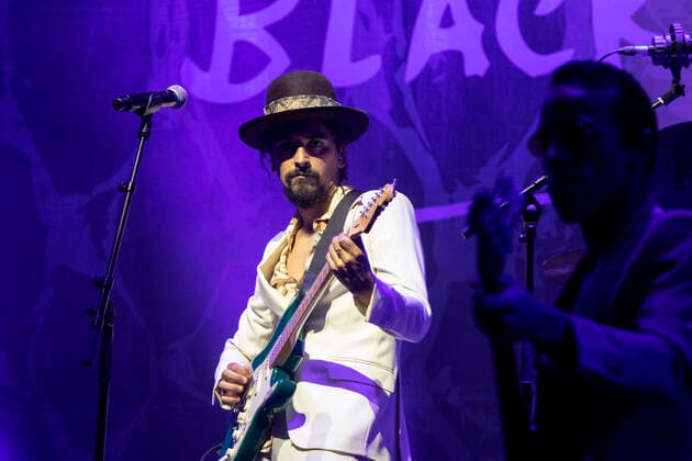 May 28, 2021, Porto, Portugal: Pedro Taborda Tatanka , the vocalist of The Black Mamba band performs at a concert at the Super Bock Arena in Porto. Porto Portugal - ZUMAs197 20210528_zaa_s197_241 Copyright: xRitaxFrancax