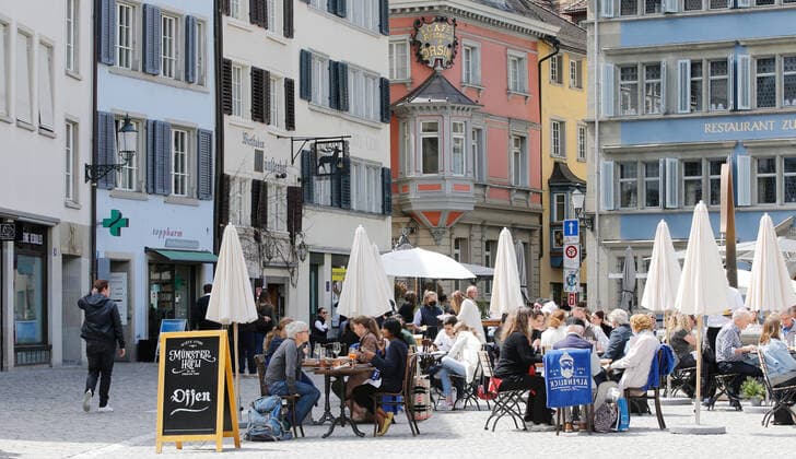 photo Manuel Geisser 29 05 2021 Zurich gastronomy restaurant garden restaurant and stroll old town of Zurich