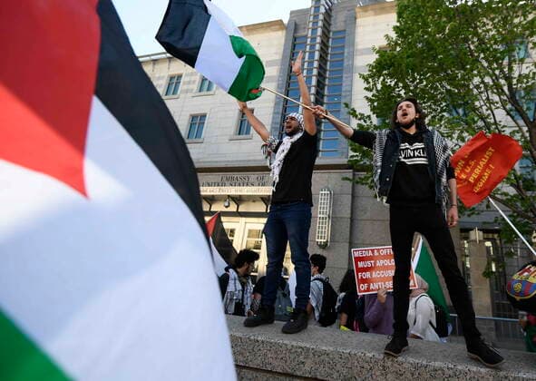 May 29, 2021, Ottawa, on, Canada: People rally outside the Embassy of the United States in Ottawa to denounce Israel s military actions in the Palestinian territories on Saturday, May 29, 2021. Ottawa Canada  - ZUMAc35_ 20210529_zaf_c35_008 Copyright: xJustinxTangx