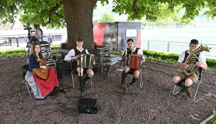 First of four parts of the event Hausmusikroas , with local folk musicians, on squares of the town Gmunden, in the Upper Austrian Salzkammergut, as part of the Salzkammergut Festival Weeks Gmunden 2021