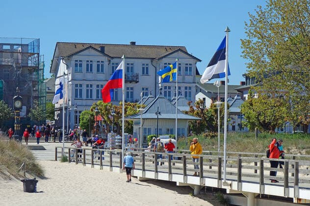 Slowly normality returns to Usedom Day visitors and holidaymakers from Mecklenburg Vorpommern enjoy the freedom Hoteliers and restaurants are ready for the big rush on 4 June, when holidaymakers from other federal states can come 30 05 2021 in Ahlbeck Coronavirus