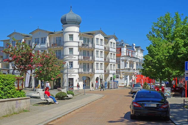 Slowly normality returns to Usedom Day visitors and holidaymakers from Mecklenburg Vorpommern enjoy the freedom Hoteliers and restaurants are ready for the big rush on 4 June, when holidaymakers from other federal states can come 30 05 2021 in Ahlbeck Coronavirus